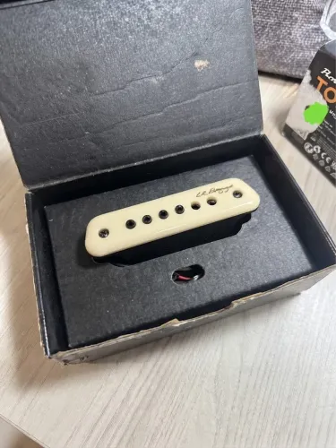 Lr Baggs - M1 Ativo