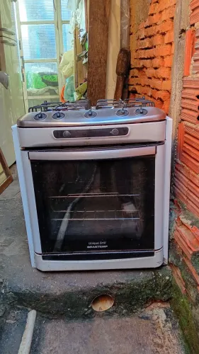 Fogão usado funcionando perfeitamente 