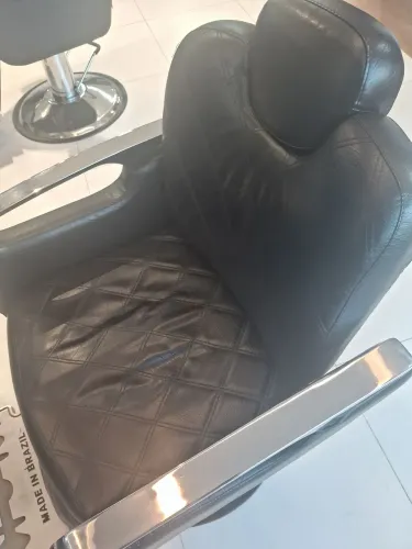 Vaga para Barbeira ou Barbeiro