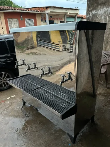 Bebedouro Industrial em Inox - 5 Torneiras