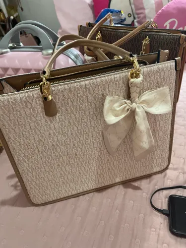 Vendo 2 bolsas couro