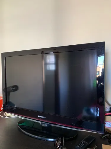 Vende se tv 32