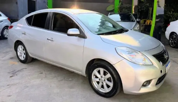 Nissan Versa SL 1.6 16V Flex Fuel 4P Mec. 2012