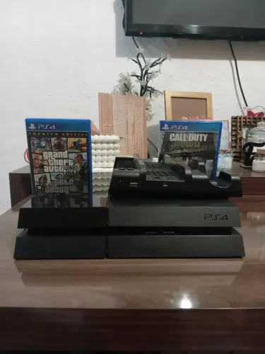 Ps4 Fat + base + jogos