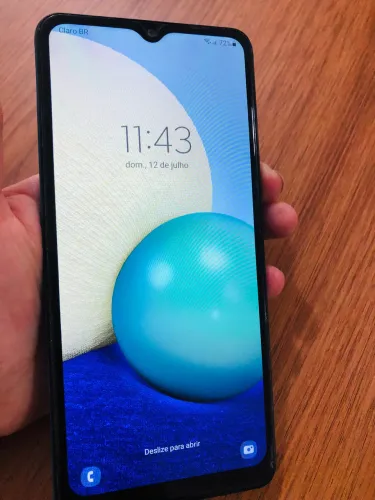 Vendo celular Samsung semi novo 