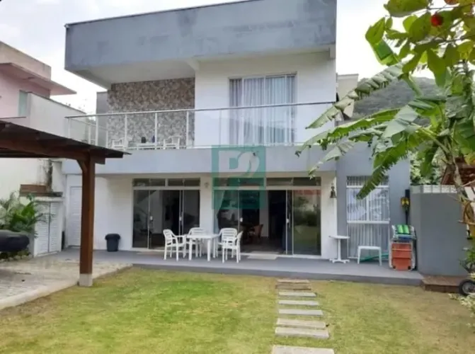 Sobrado Mobiliado na Praia da Tainha!!! Conforto, Privacidade e Natureza a Poucos Passos d