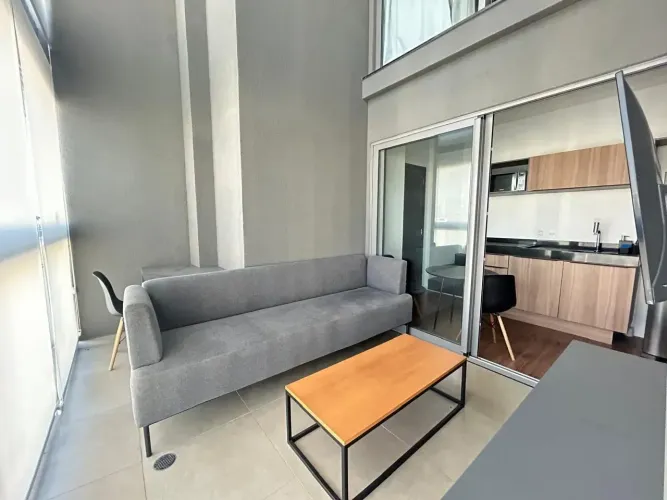 Apartamento duplex para venda em Pinheiros, 130m2, 2 suítes, 1 vaga de garagem.