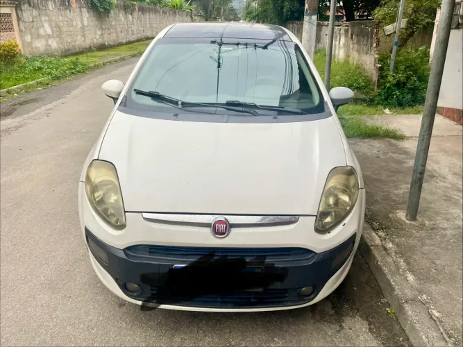 Fiat Punto Attractive 1.4 Fire Flex 8V 5P 2013