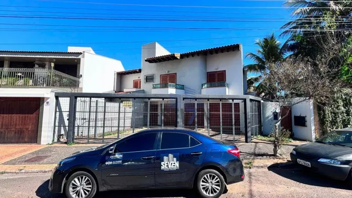 Sobrado à venda e para locação no Jardim Estoril IV em Bauru | 4 suítes | Piscina | Área g