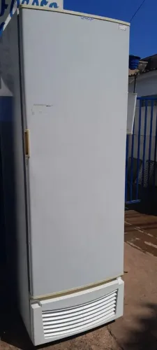 Freezer vertical 220 volts