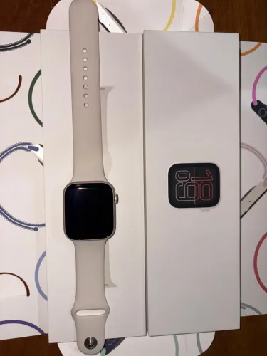 Apple Watch SE 3 44mm, usado poucas vezes, está em perfeito estado