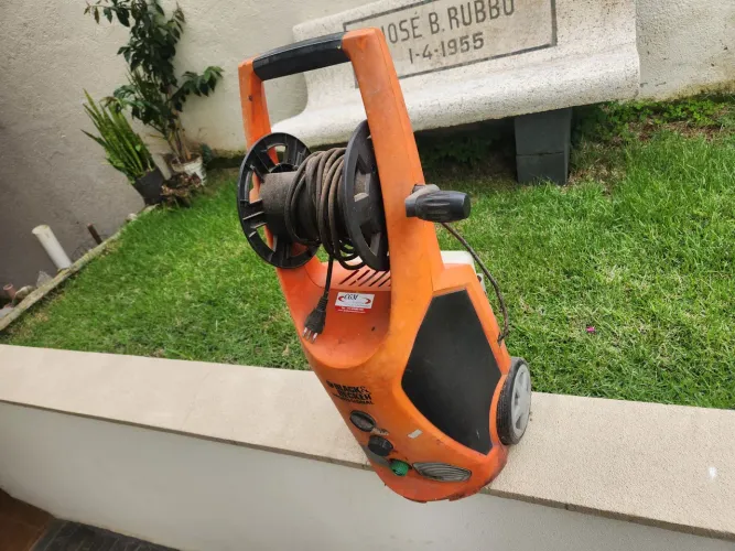 Lavadora de Alta Pressão Black+Decker Professional 2100W - Revisada