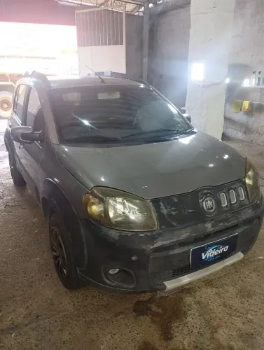 Procura se Funcionário/a para Lava Jato e estética automotiva com ou sem experiência 