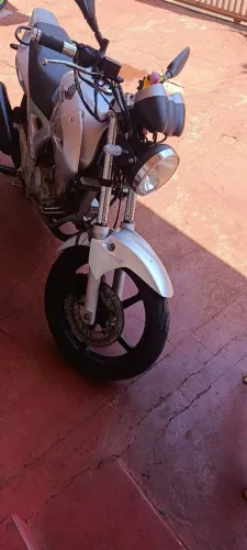 Apenas vendo moto seminova 