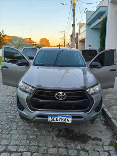 Toyota Hilux CD 4X4 2.8 Diesel Mec. 2023
