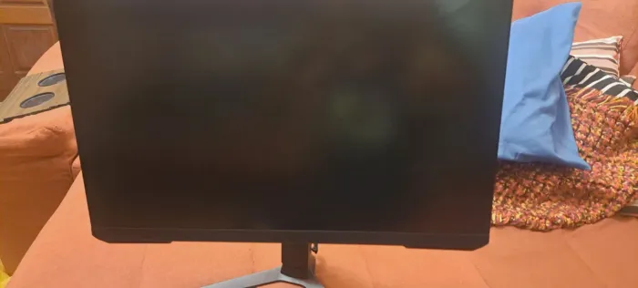 Monitor Samsung 32" articulado Hdmi 600,00