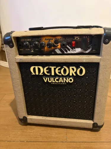 Amplificador Meteoro Space Junior Double Amp 35 Violão/Teclado