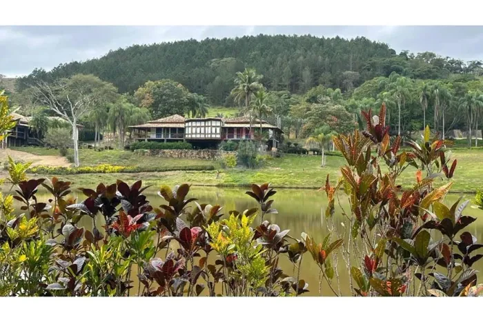 Fazenda Boa Esperança Guarará/MG Beira de Asfalto Porteira Fechada