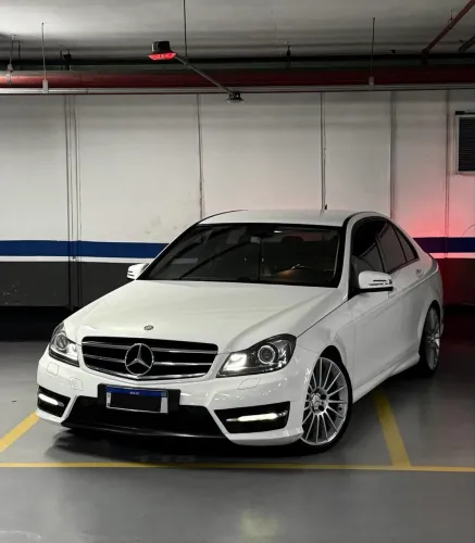 Mercedes-Benz C-200 CGI Sport 1.8 TB 16V 184cv Aut. 2014
