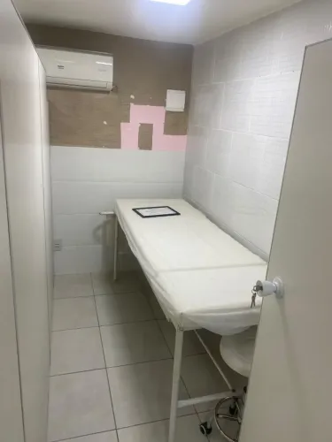 Alugo excelente loja comercial de esquina em Olaria RJ