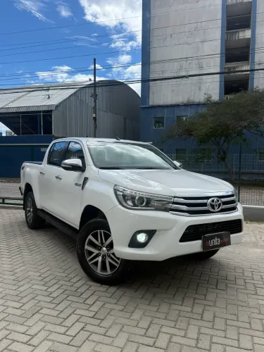 Toyota Hilux CD SRX 4X4 2.8 TDI 16V Diesel Aut. 2017