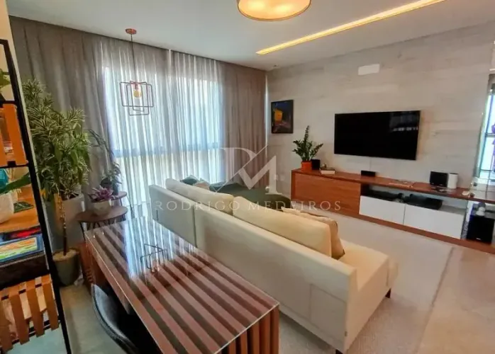 Apartamento de Alto Padrão à Venda | 3 Suítes | 124 m² | Córrego Grande  Florianópolis