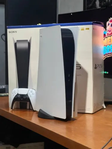 PS5 Fat Mídia Física 825GB Na Caixa, impecável + Jogo