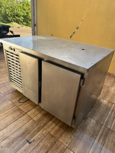BALCÃO REFRIGERADO