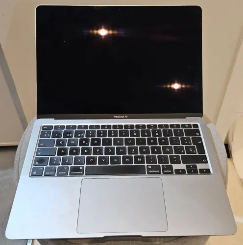 MacBook Air M1 A2337 8gb 512gb (tela quebrada)