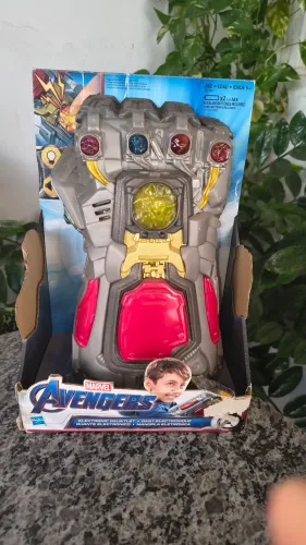 Manopla Eletrônica Marvel Avengers