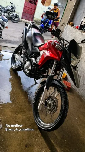 Vendo xre 300 2016