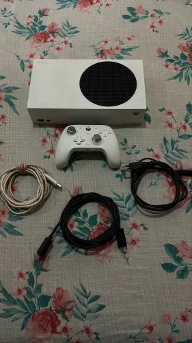 Vende-se Xbox Series S