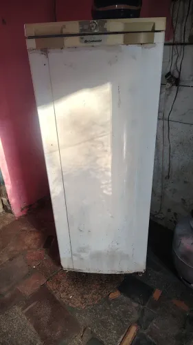 Geladeira usadona, funcionando perfeitamente