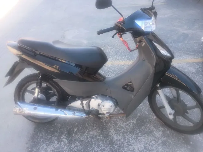 Vendo 800088 ou troco por honda 150