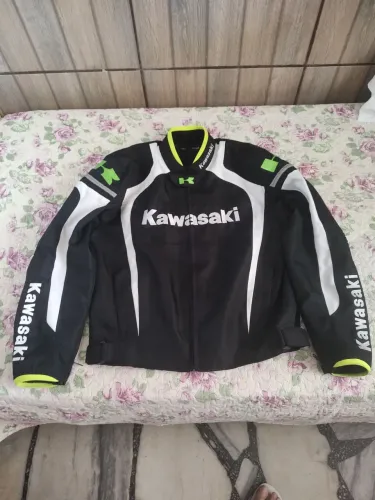Jaqueta de motociclista em excelente estado