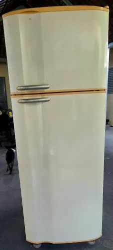 Geladeira Electrolux 470 litros revisada em excelente estado de conservação 