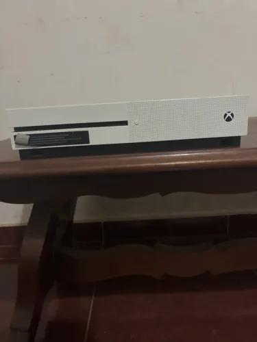 VENDO XBOX ONE BRANCO USADO - ÓTIMO ESTADO!