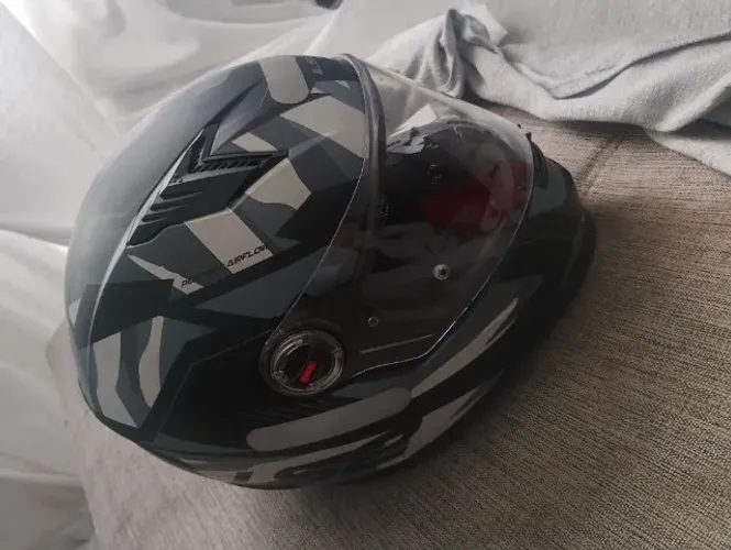 Capacete