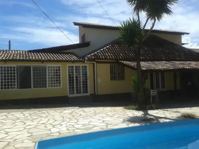 CASA COM PISCINA NO CONDOMINIO VILLE DE MONTAGNE