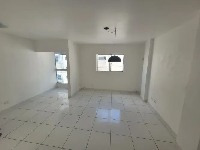 Apartamento Amplo no Cordeiro - 3 Qts + Dependência - Ótima Localização