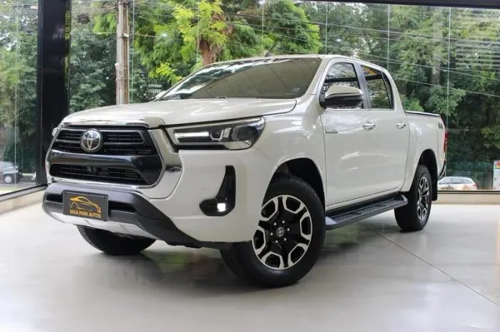 Toyota Hilux CD SRX 4X4 2.8 TDI 16V Diesel Aut. 2022