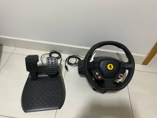 Volante Thrustmaster 458 Italia (PC/Xbox 360)