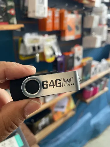 Pendrive 64 gigas