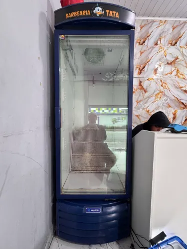 GELADEIRA EXPOSITORA METALFRIO / 558 L / 220v