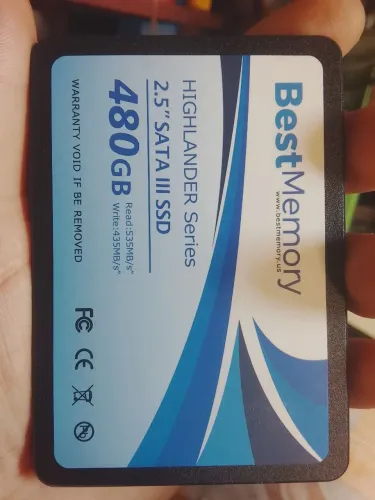 SSD 480g menos de 1 dia de uso.350$.entrego.
