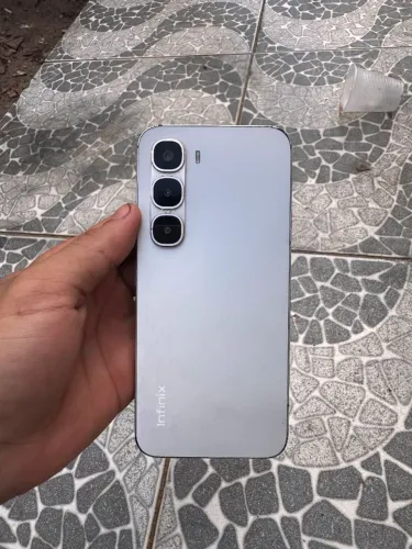 INFINIX HOT 60 PRO 256GB 16RAM