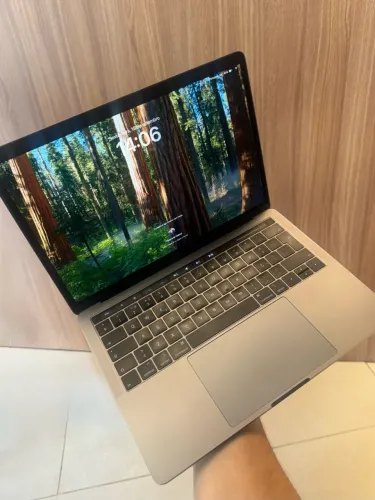 MacBook Pro 2019 - Touch Bar