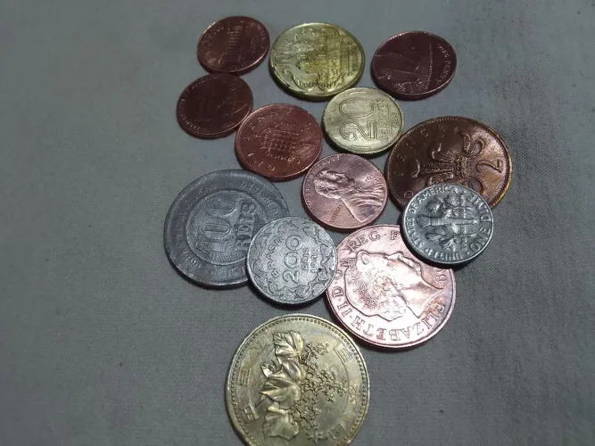 Moedas colecionadores amadores e profissionais