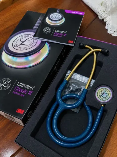 Vendo Estetoscópio Classic III azul caribe rainbow Littmann ? Novo na caixa