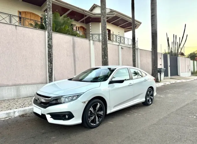 Honda Civic Sedan EXL 2.0 Flex 16V Aut.4p 2017